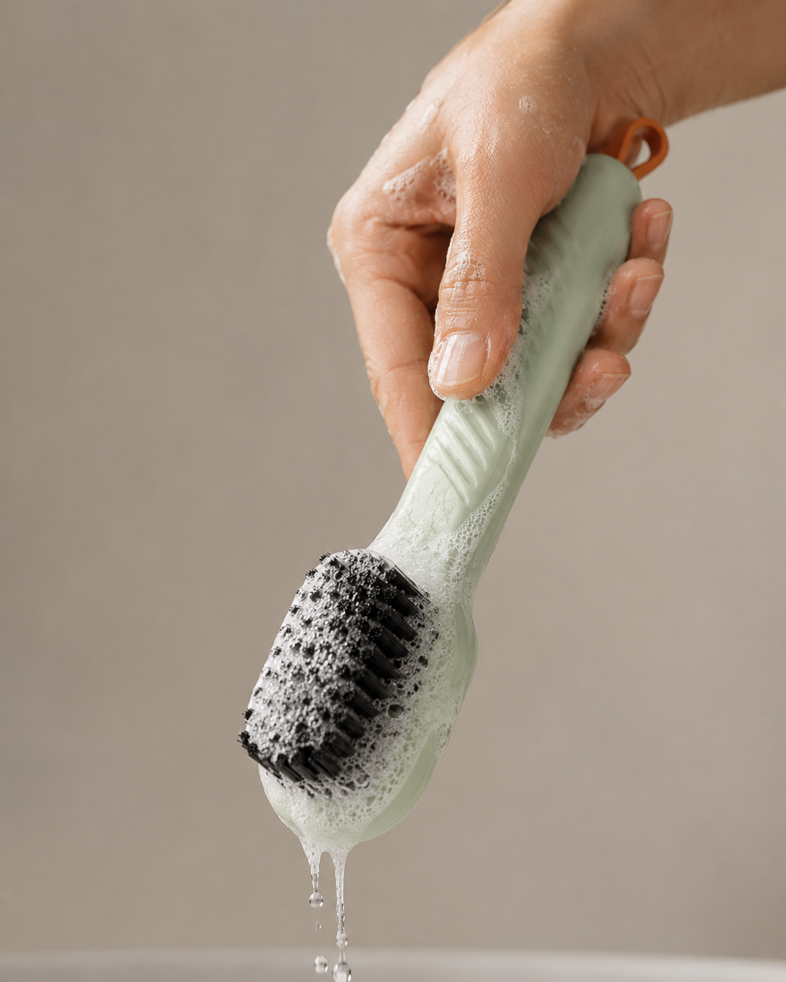 Instant Sneaker Cleaner